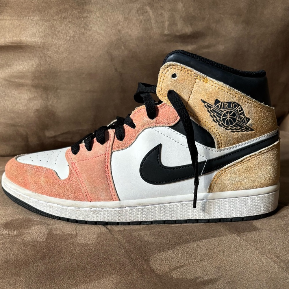 Jordan Women's Sneakers in Peach, White, and Black